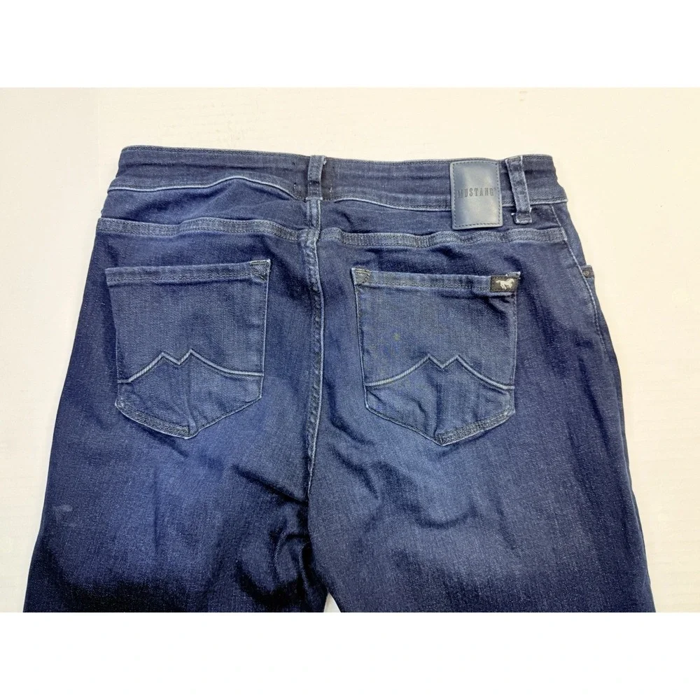 Mustang Crosby Relaxed Straight Jeans Men's 31x30 Dark Wash Stretch Denim